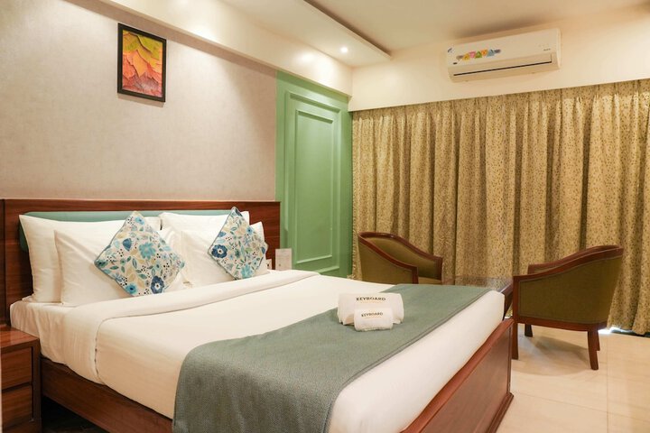 Room 26 of 114