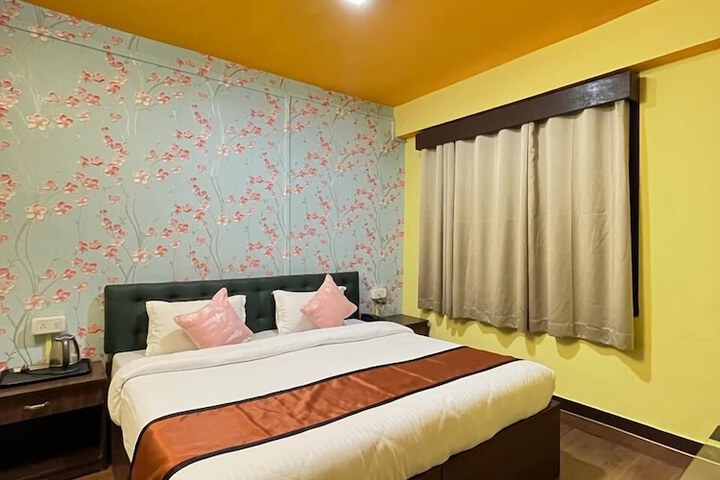 Room 2 of 29