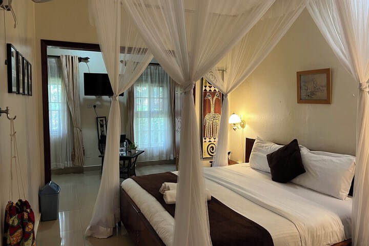 Room 15 of 29