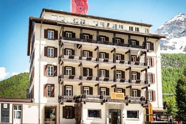 Hotel 104 of 113