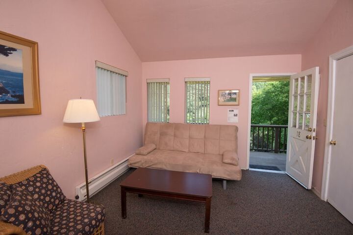Room 26 of 60