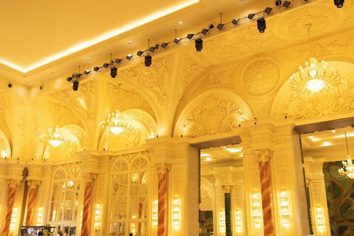 Ballroom/Hall 31 of 36