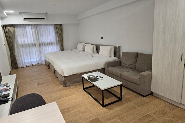 Room 15 of 57