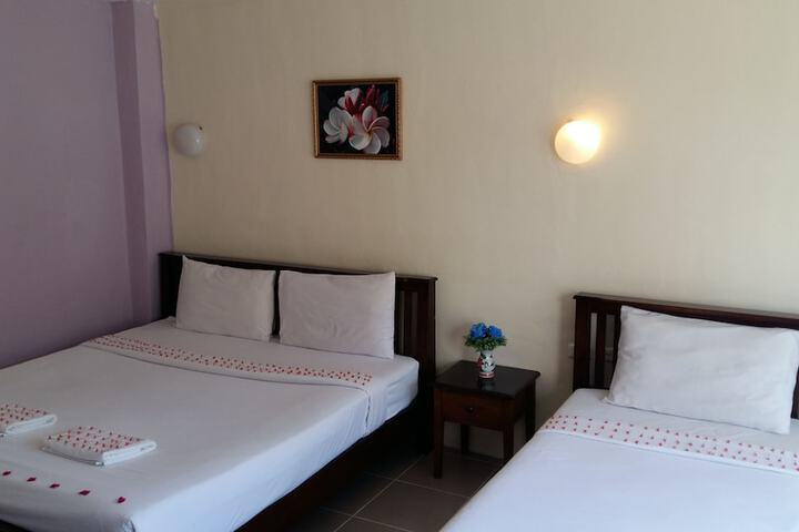 Room 5 of 29