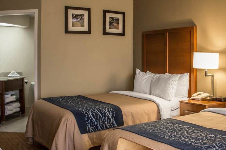 Double Accessible King Size Bed (4 of 7)