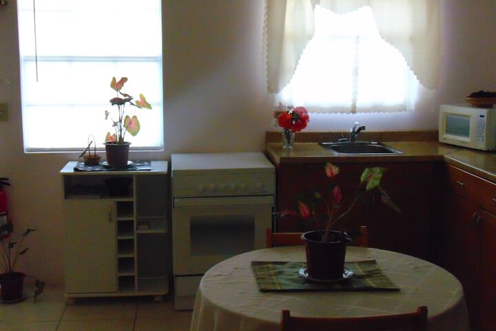 Room 12 of 193