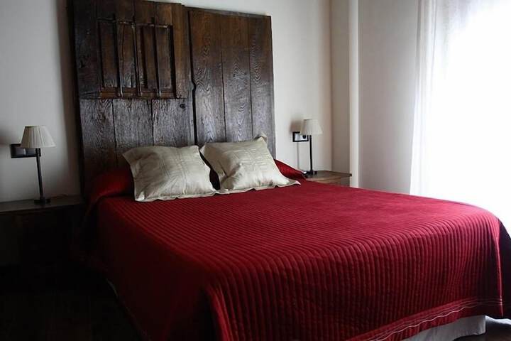 Room 4 of 25