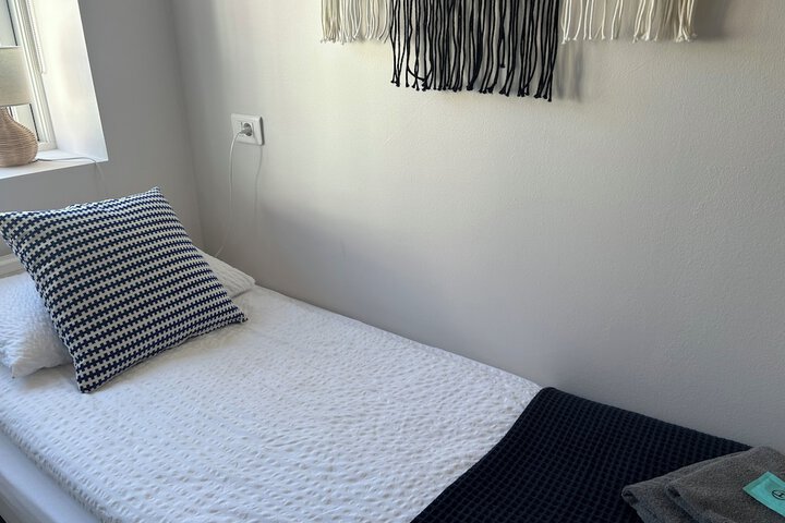Room 8 of 64