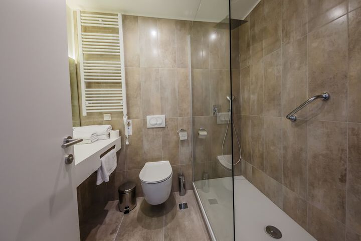 Room 20 of 61