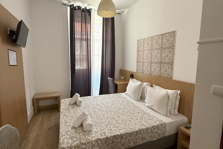 Room 60 of 157