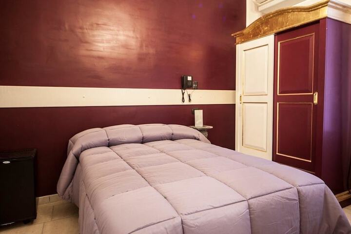 Room 29 of 63