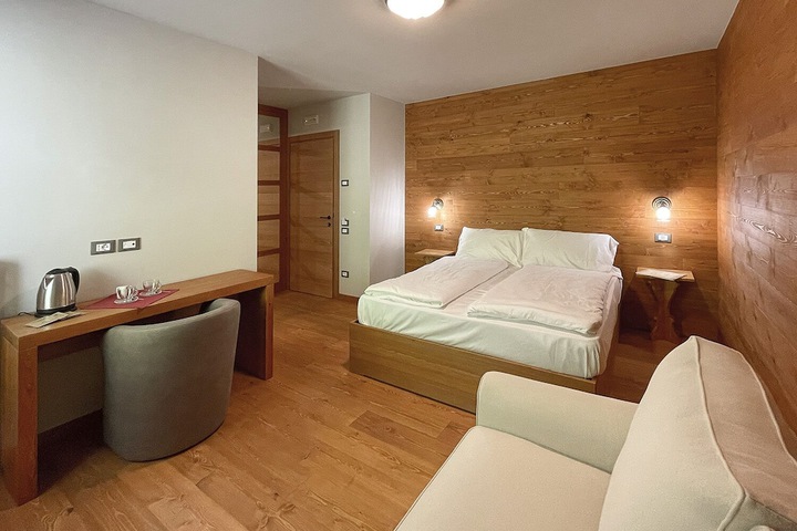 Room 3 of 29