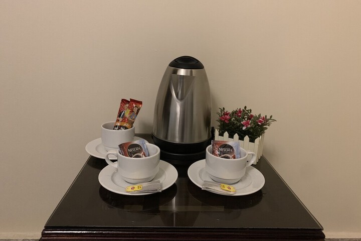 Breakfast/Coffee Service 27 of 38