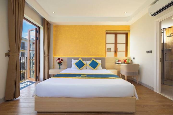 Room 15 of 50