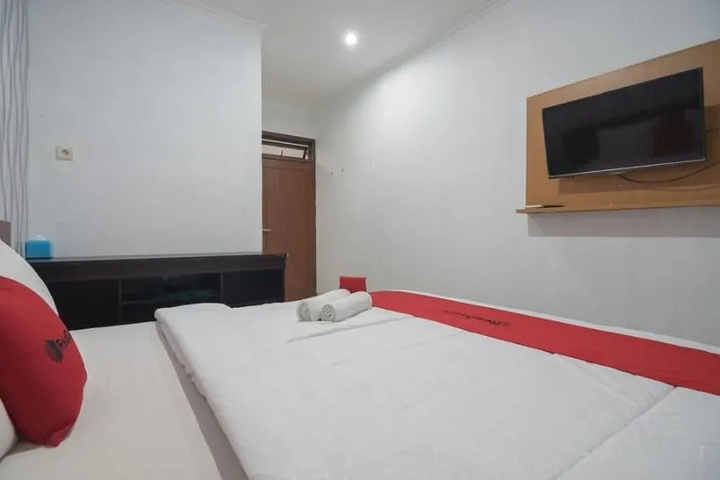 Room 3 of 17