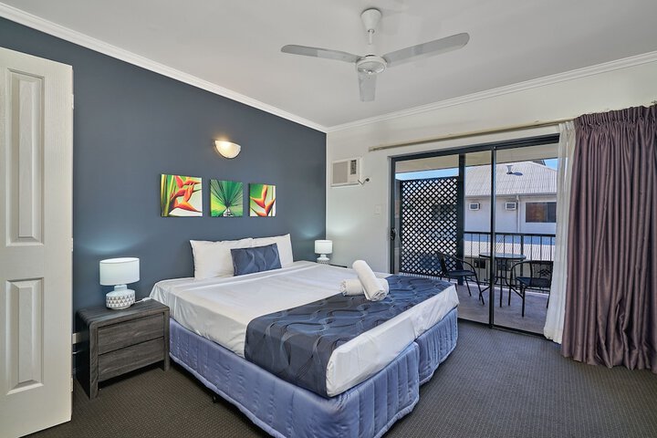 Room 7 of 30