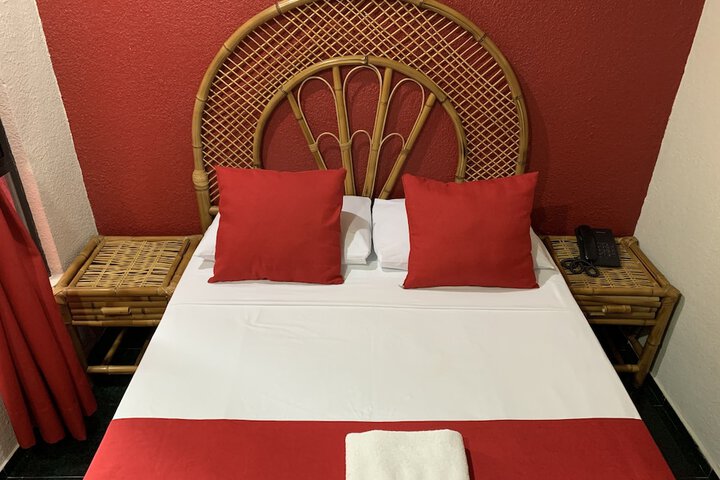 Room 16 of 29