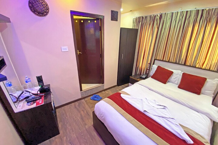 Room 36 of 70