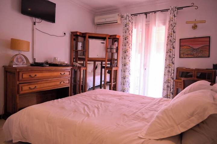 Room 21 of 73