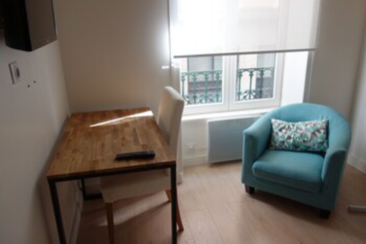Room 17 of 21