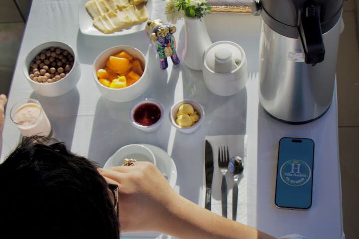 Breakfast/Coffee Service 30 of 45