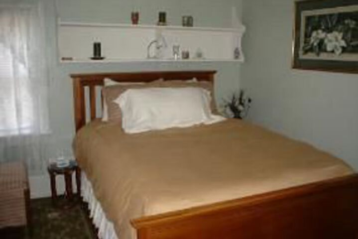 Room 4 of 11