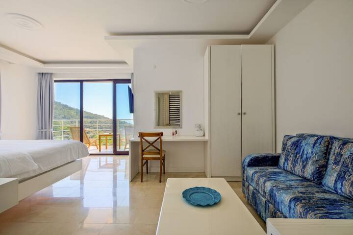 Room 32 of 112