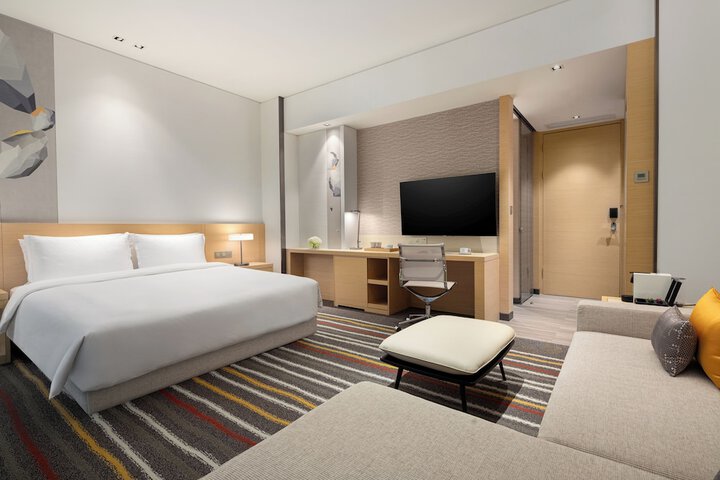 Room 15 of 57