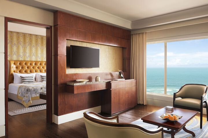Room 42 of 78