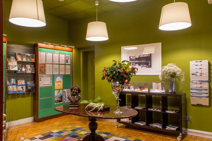 Hotel Lobby