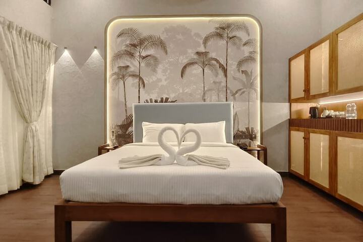 Room 7 of 38
