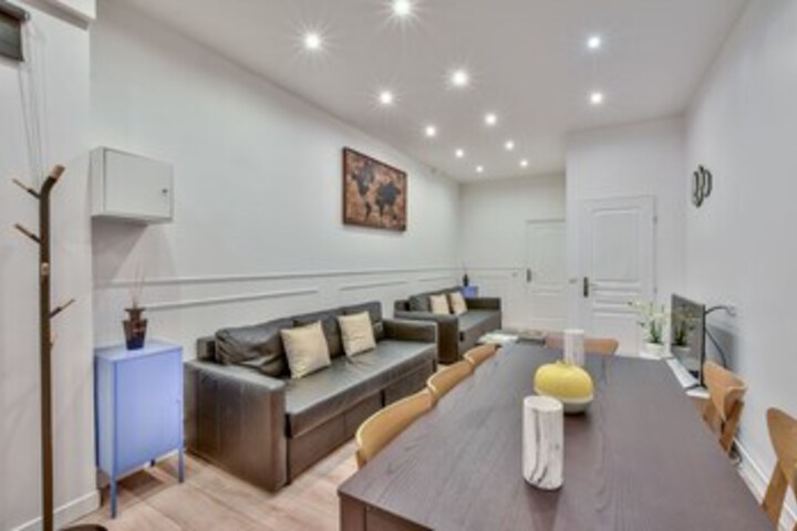 Room 4 of 19