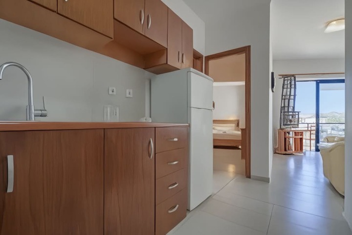 Room 5 of 88