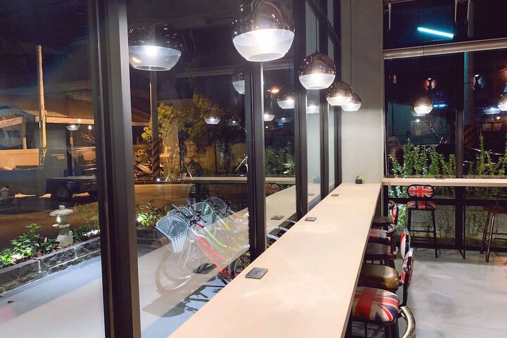 Dining 53 of 66