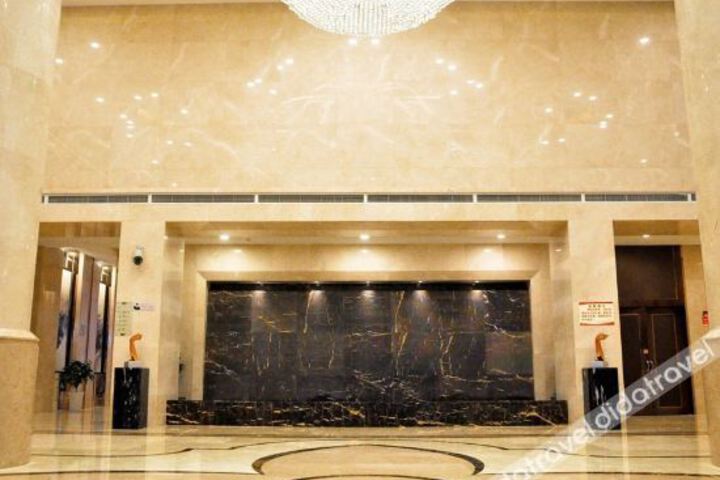 Hotel Interior 20 of 28