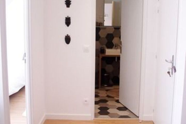 Room 8 of 26