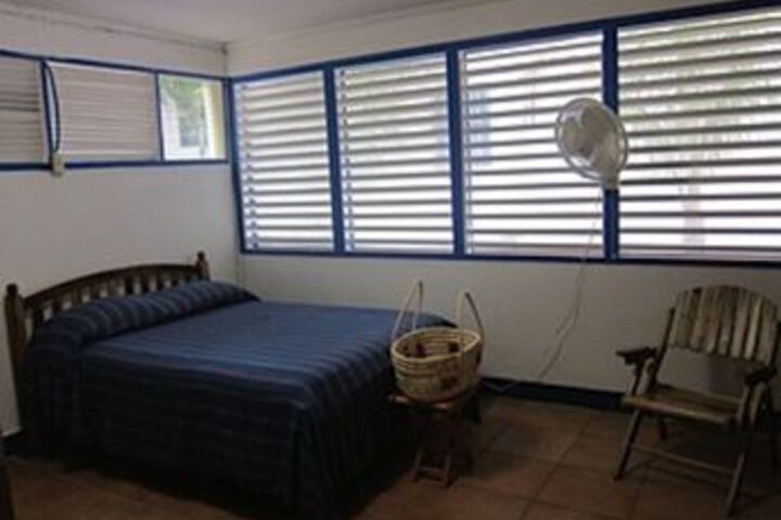 Room 27 of 72