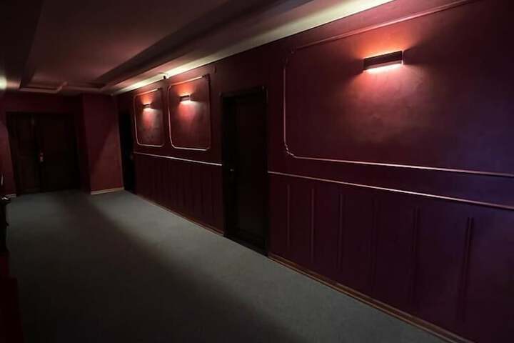Ballroom/Hall 69 of 71