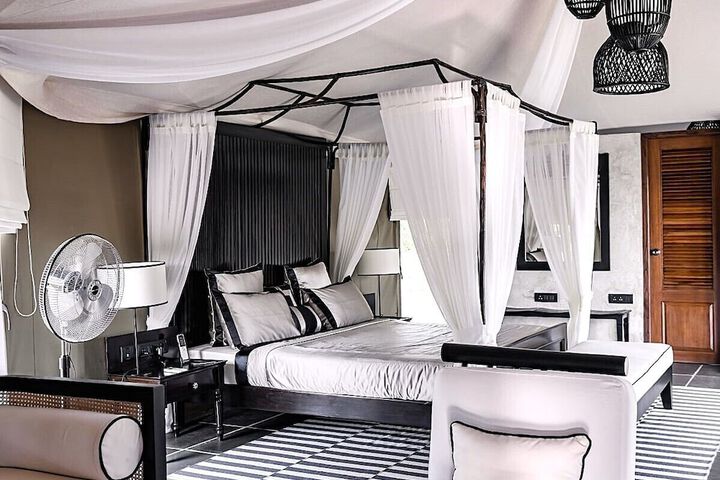 Room 10 of 43
