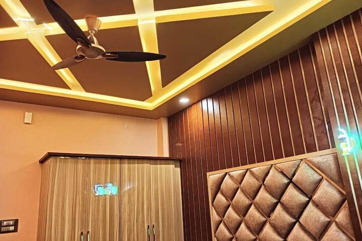 Room 4 of 22