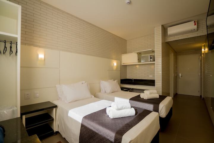Room 13 of 21