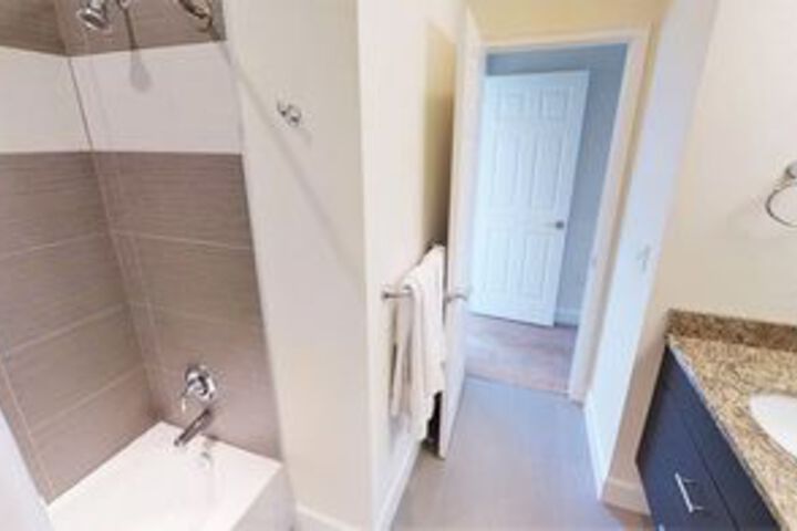 Room 14 of 279