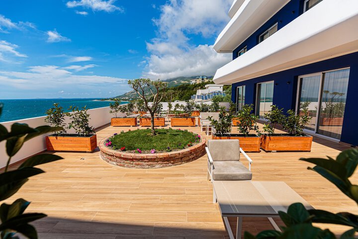 Terrace/Patio 54 of 58