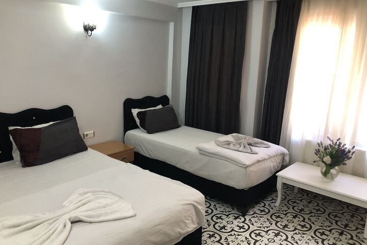 Room 14 of 137