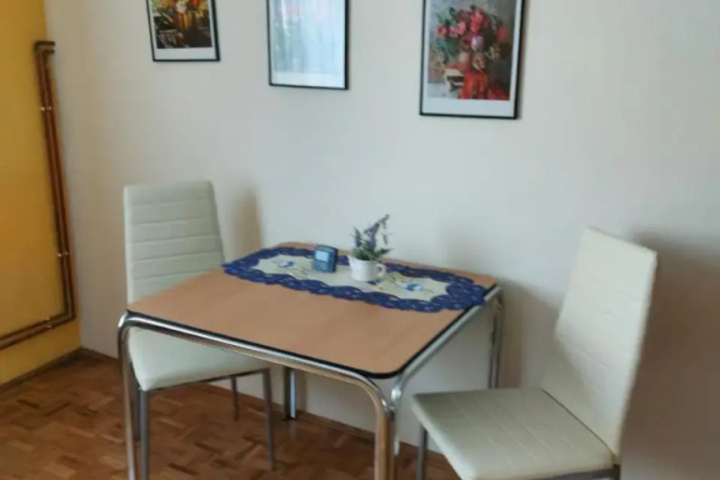 Dining 12 of 12