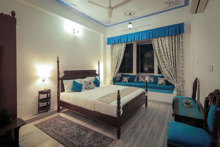 Room 10 of 22