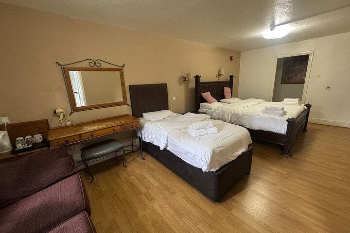 Room 20 of 36
