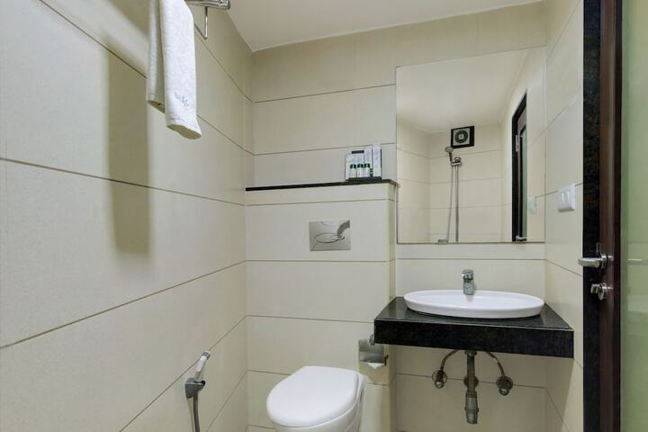 Room 14 of 36