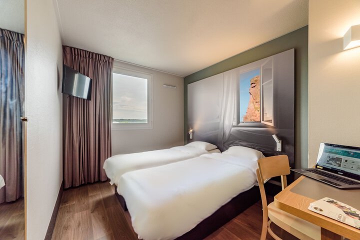 Room 14 of 43