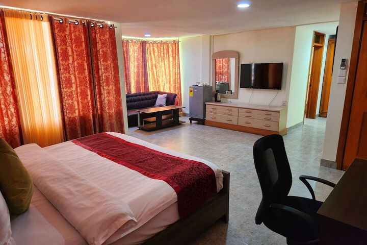 Room 34 of 64